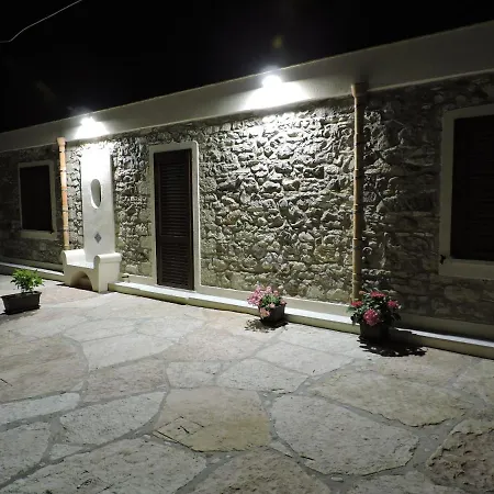Apartment Casale Sammartano Ummari