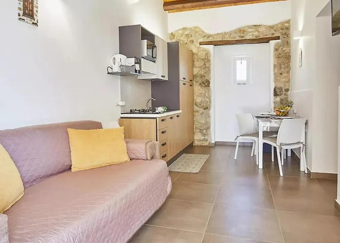 Casale Sammartano * Ummari